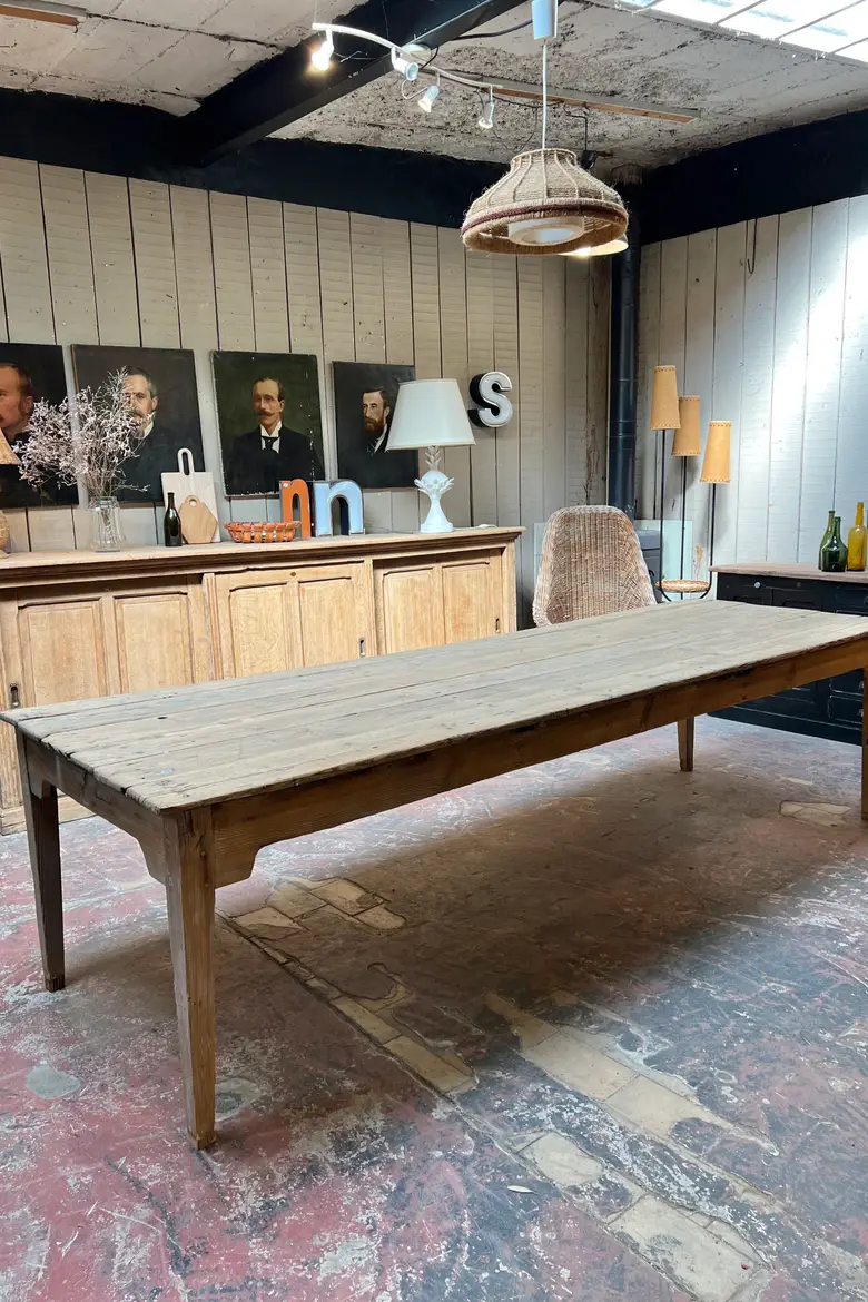 Ancienne grande table d’atelier en sapin brut Début XXème