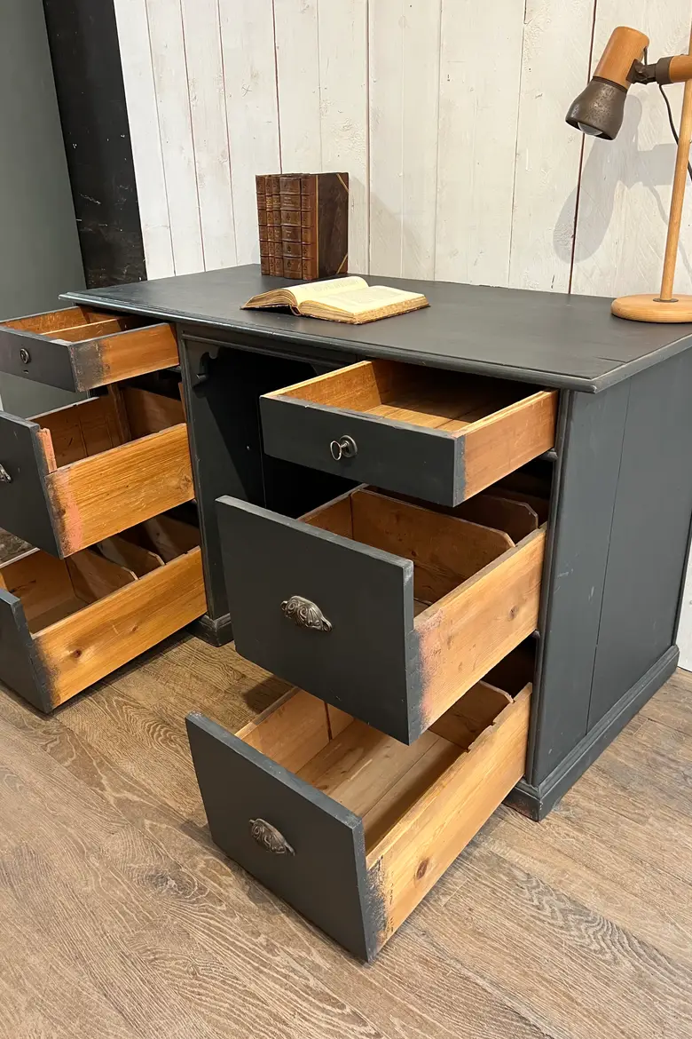 Ancien bureau en bois Années 30 peint gris anthracite