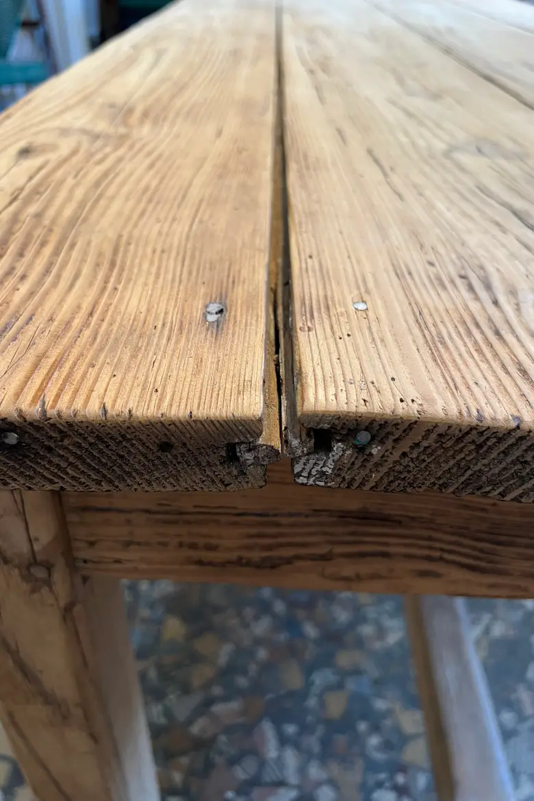 Ancienne table rustique en sapin avec une rallonge XIXème