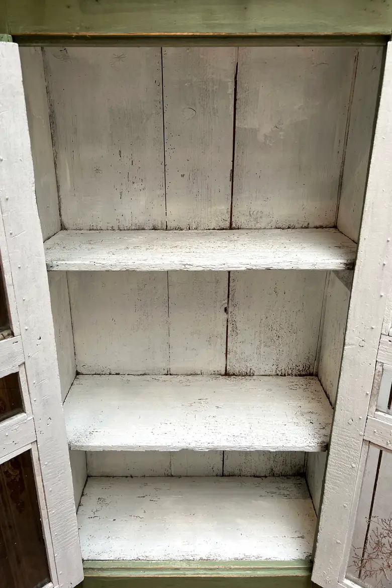 Ancienne vitrine patinée verte en bois Début XXème