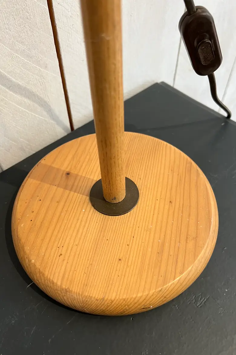 Lampe de bureau minimaliste de la marque « Temde »