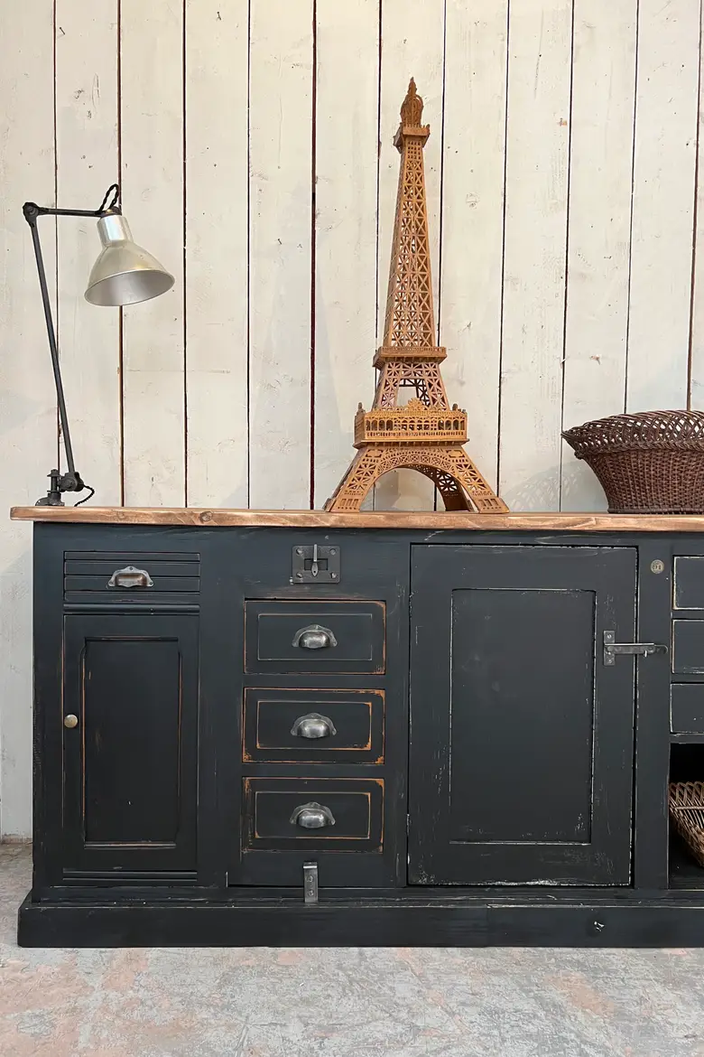 Grand meuble d’atelier en bois