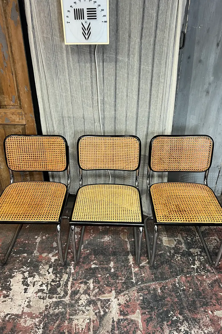 3 chaises Cesca B32 de Marcel Breuer