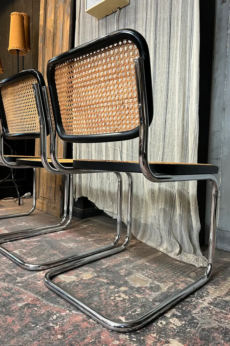 3 chaises Cesca B32 de Marcel Breuer
