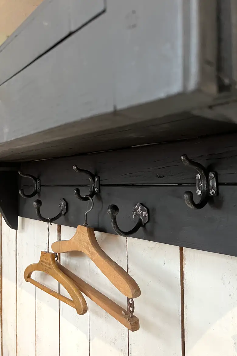 Ancienne vitrine à suspendre Début XXème
