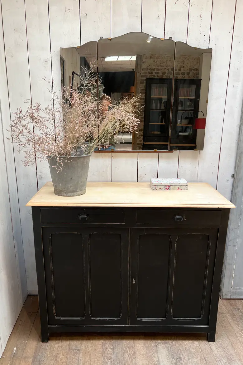 Ancien buffet parisien en hêtre Années 50 peint en noir