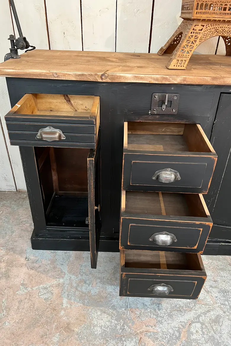 Grand meuble d’atelier en bois