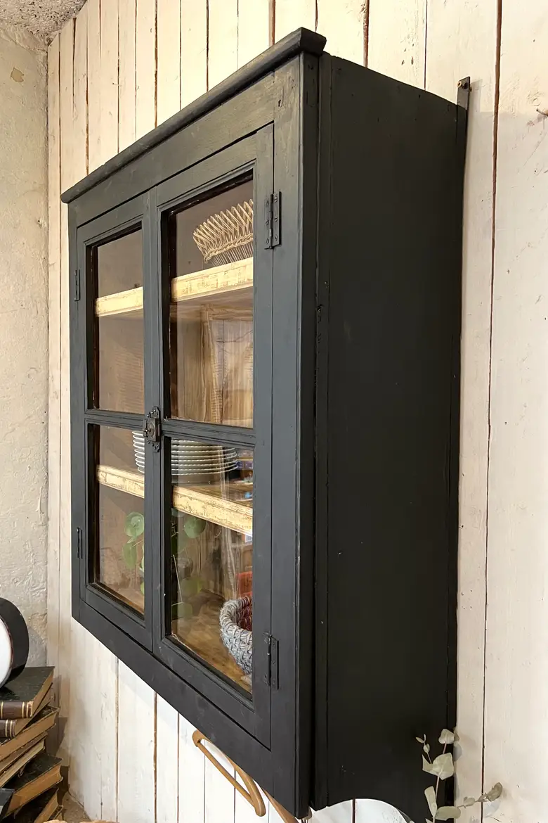 Ancienne vitrine à suspendre Début XXème
