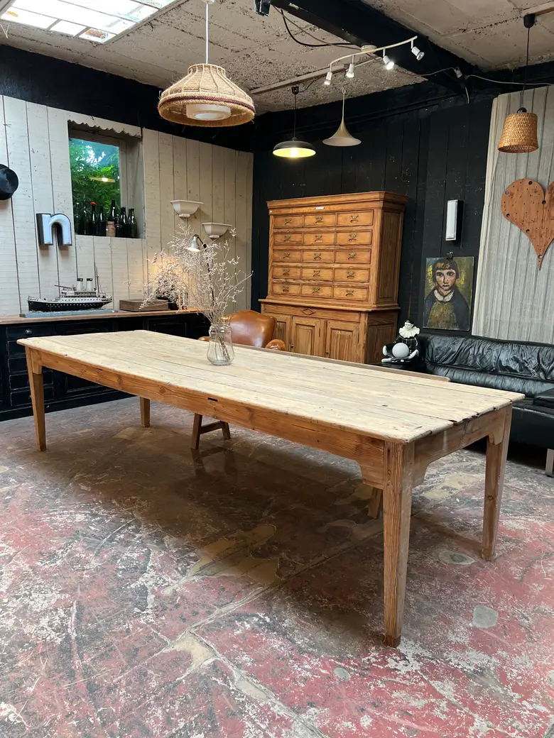 Ancienne grande table d’atelier en sapin brut Début XXème