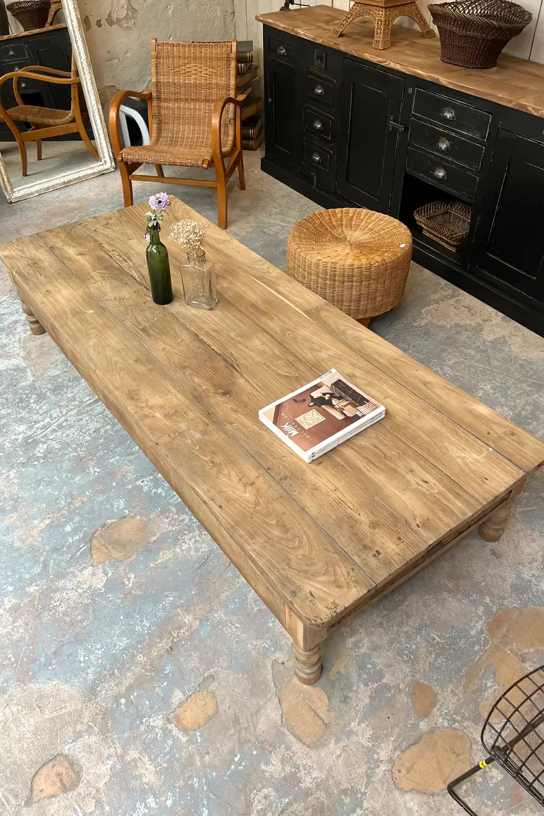 Grande table basse en châtaignier Début XXème