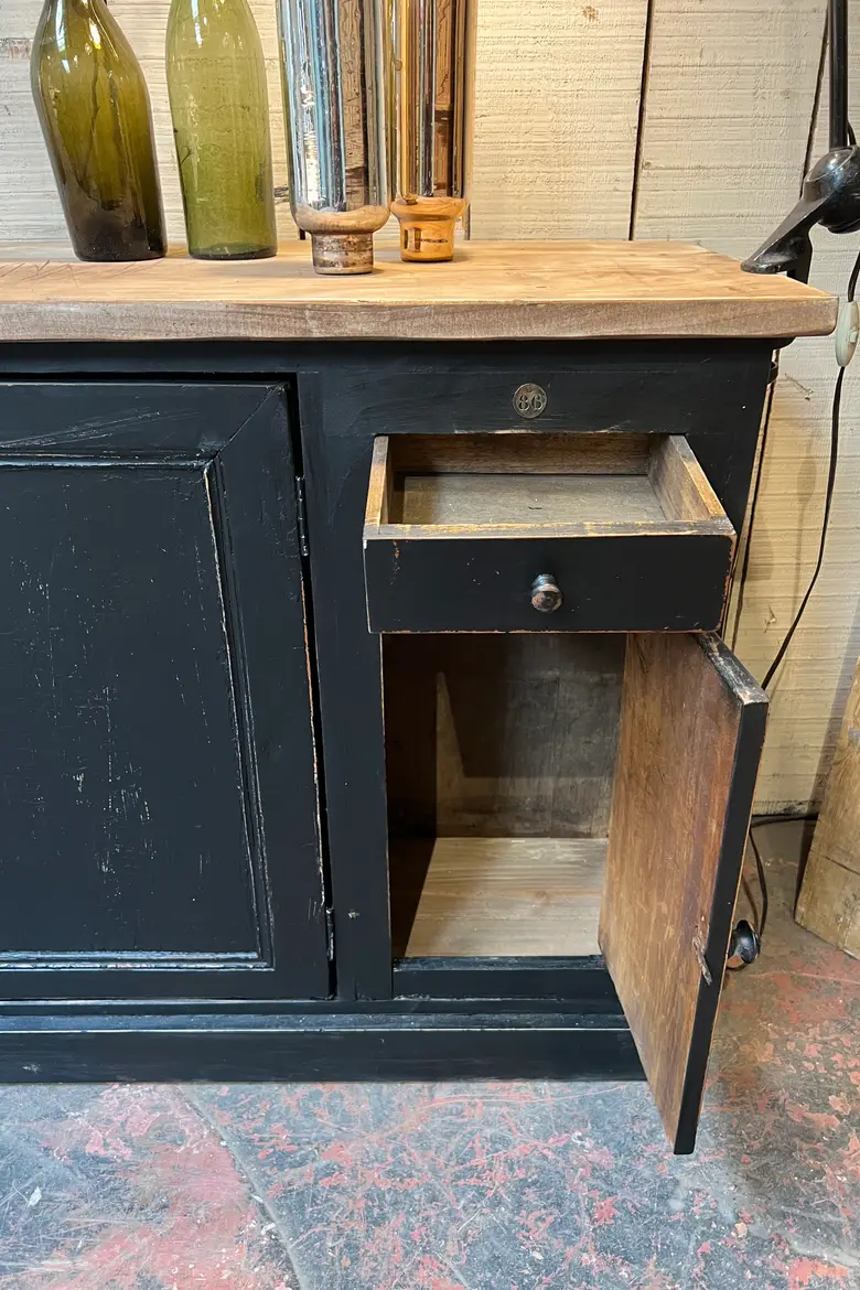 Grand meuble d’atelier en bois