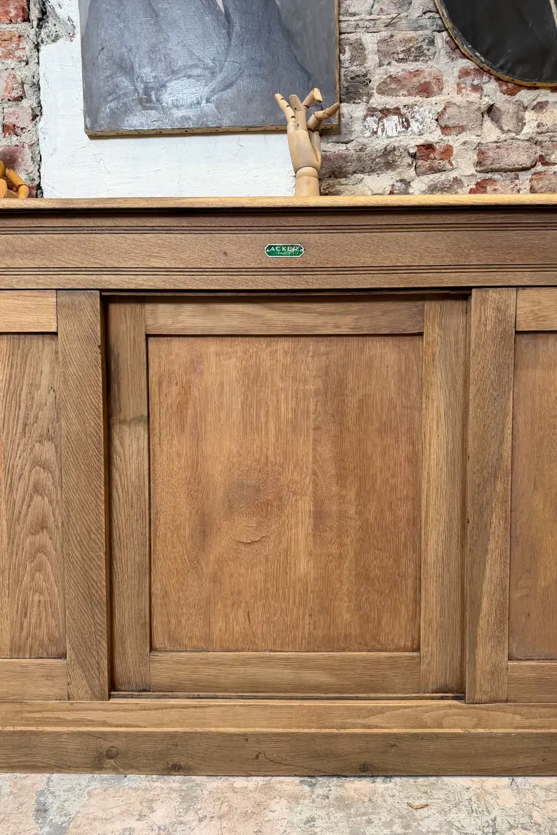 Ancien arrière de comptoir en chêne