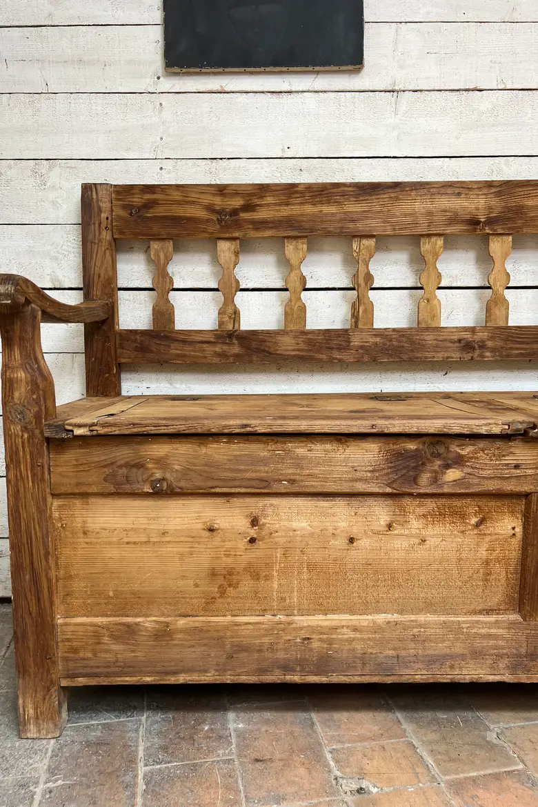 Ancien banc coffre en sapin début XXe siècle
