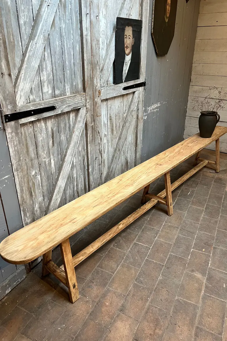 Ancien banc d'auberge en hêtre Début XXème