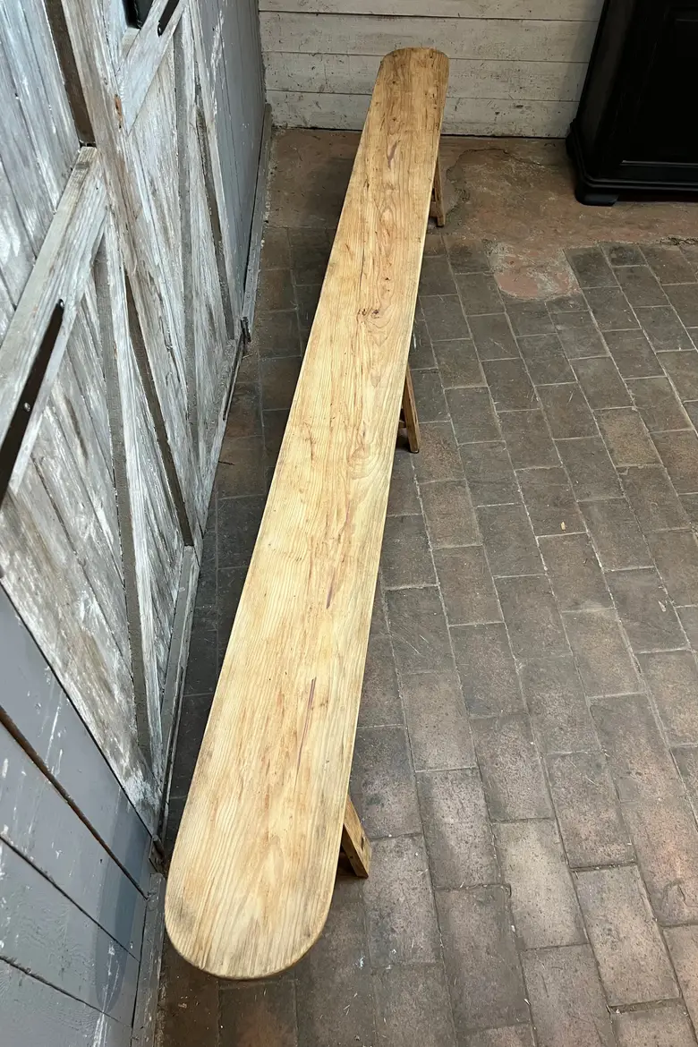 Ancien banc d'auberge en hêtre Début XXème