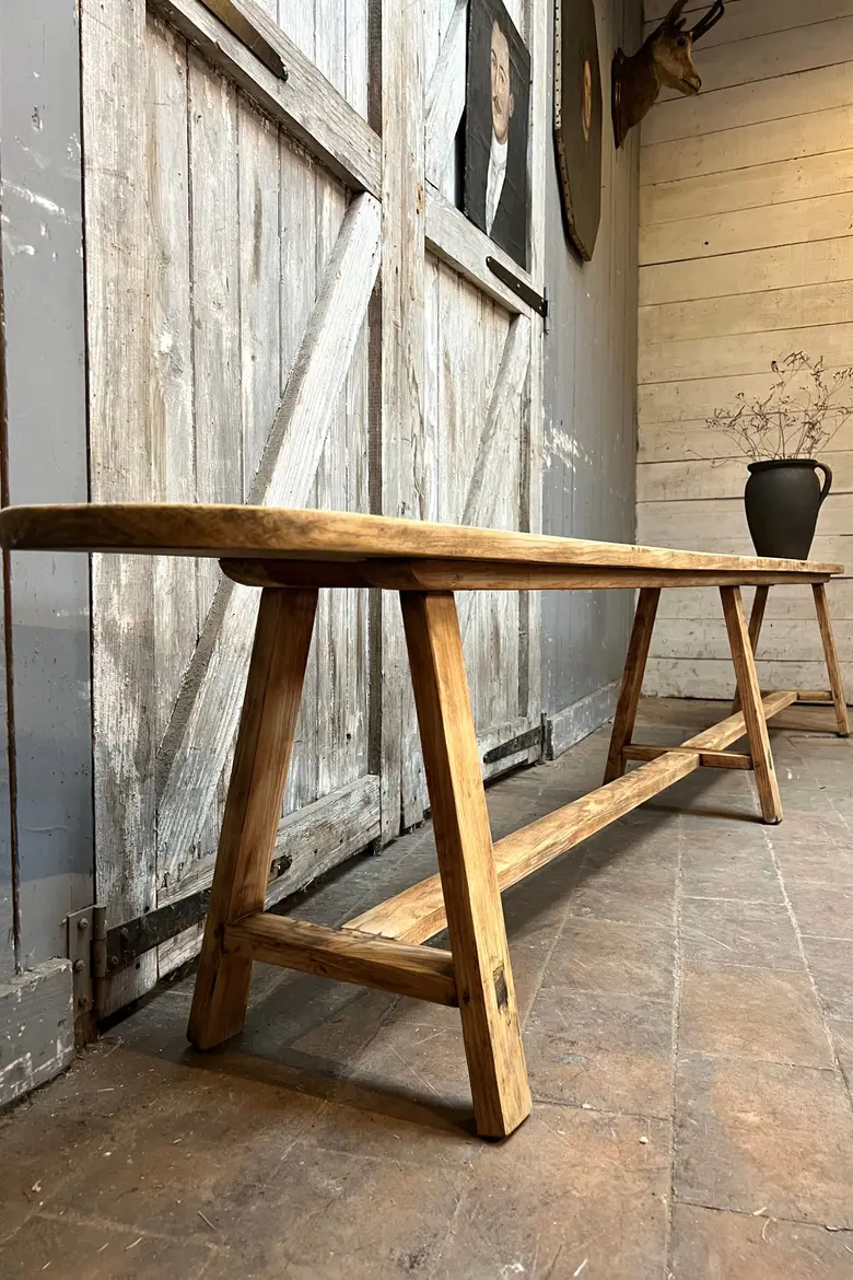Ancien banc d'auberge en hêtre Début XXème