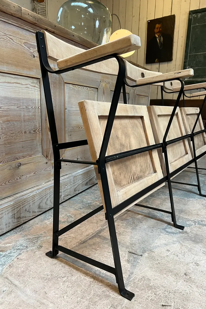 Ancien banc de cinéma Début XXème