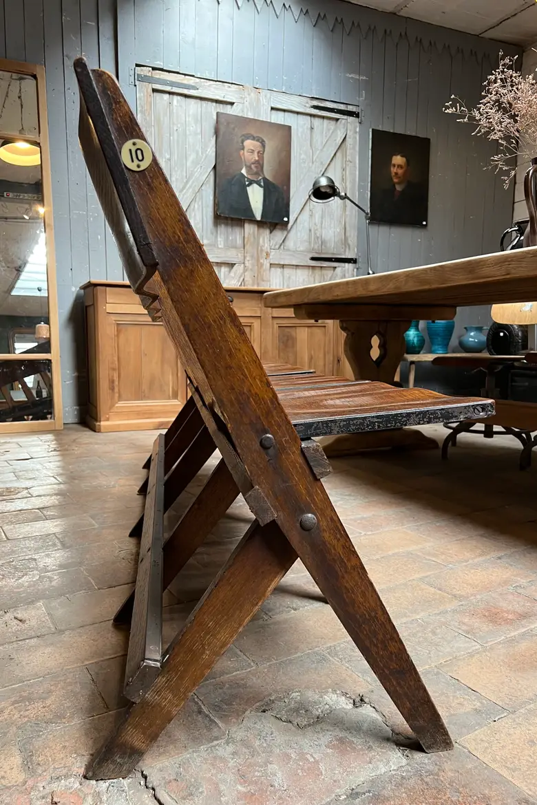 Ancien banc de cinéma en frêne Début XXème