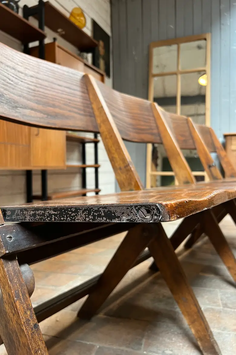 Ancien banc de cinéma en frêne Début XXème
