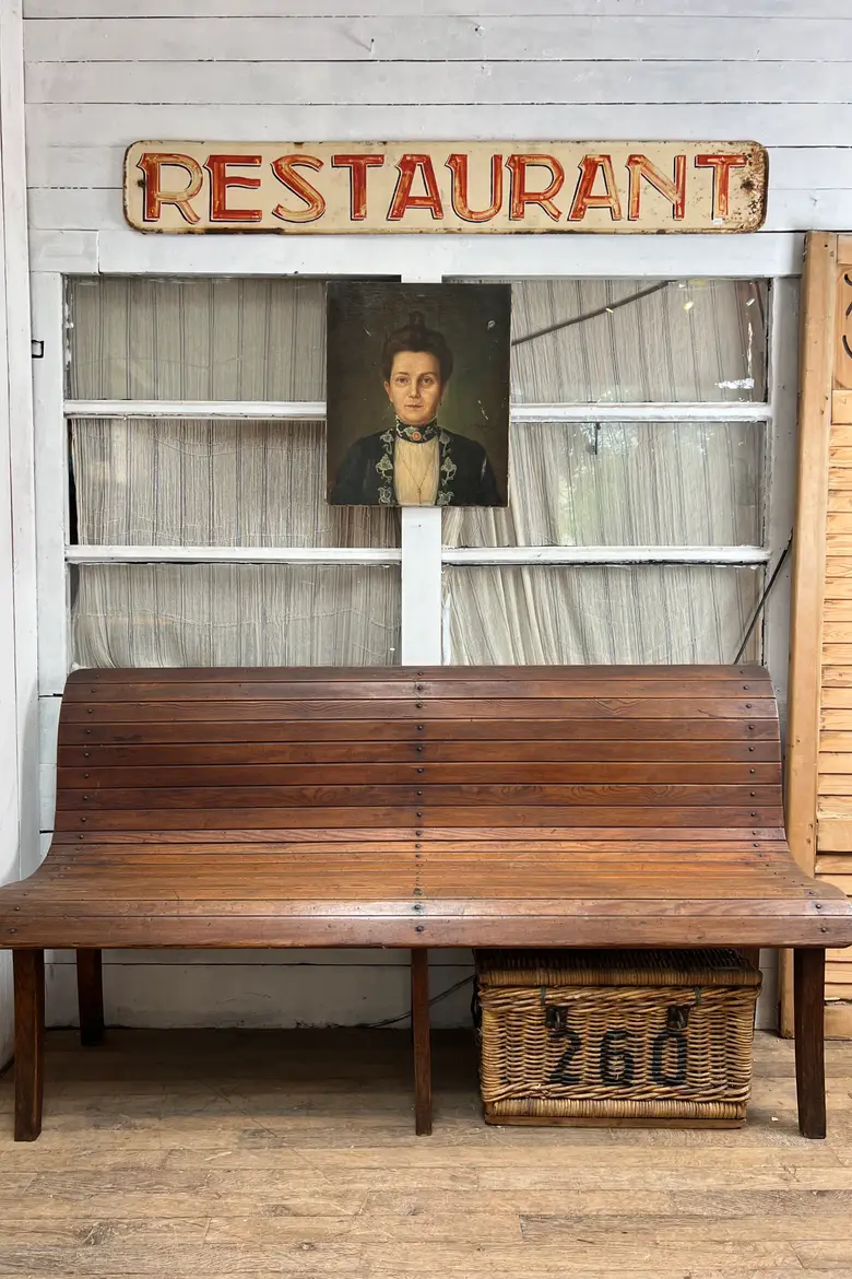 Ancien banc de gare