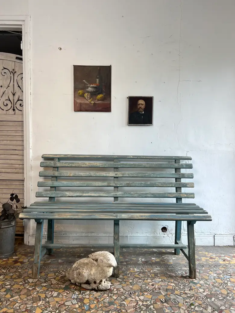 Ancien banc de jardin en bois – Patine bleue d’origine