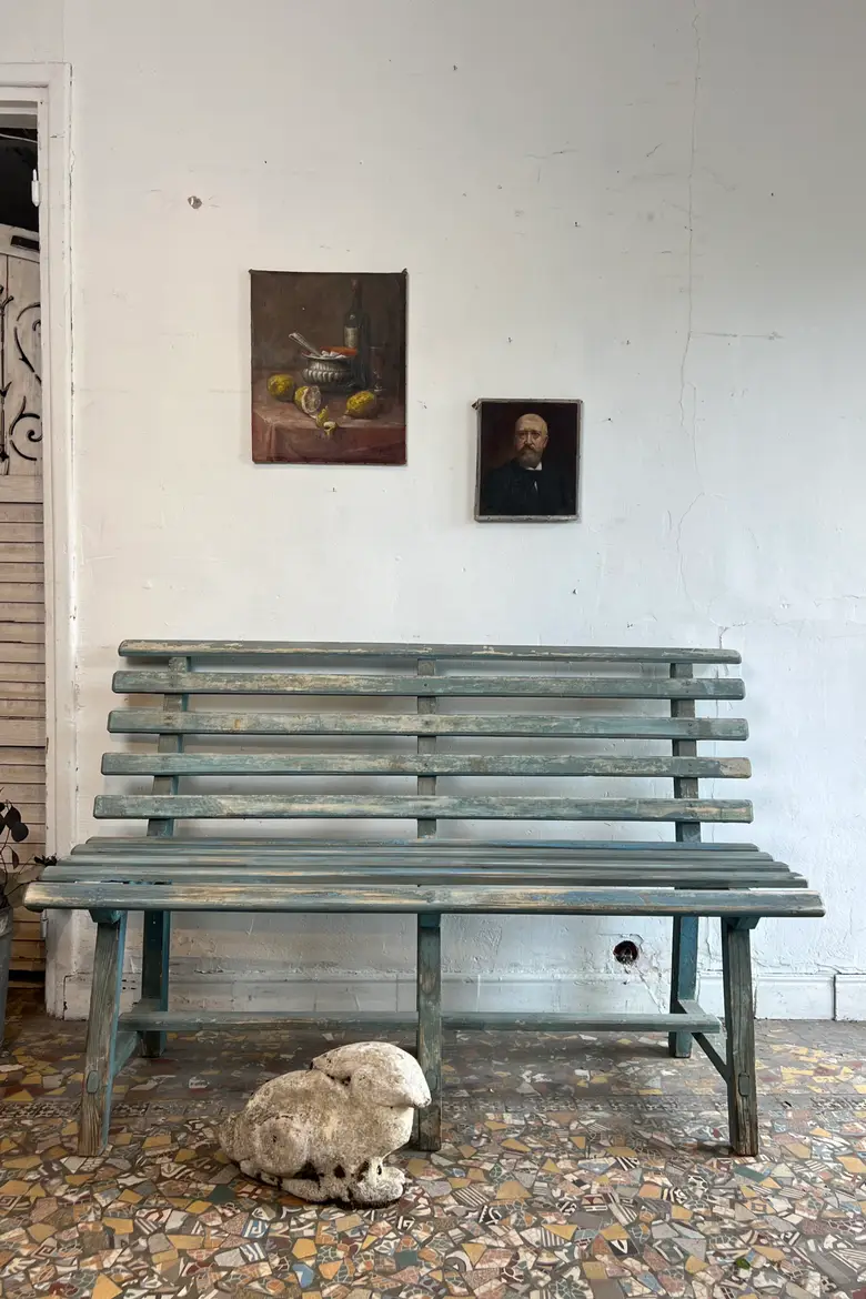 Ancien banc de jardin en bois – Patine bleue d’origine