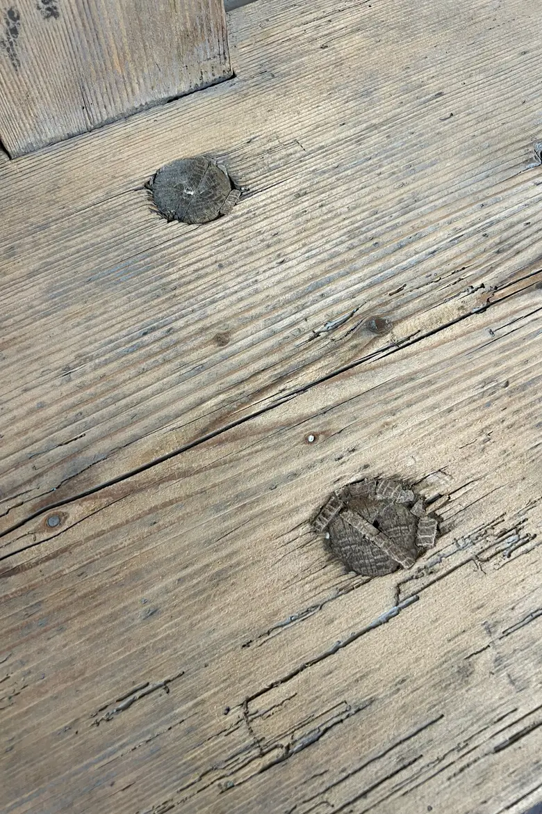 Ancien banc d’estaminet en sapin