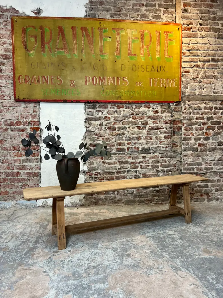 Ancien banc en chêne brut