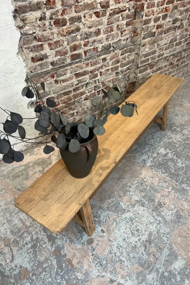 Ancien banc en chêne brut