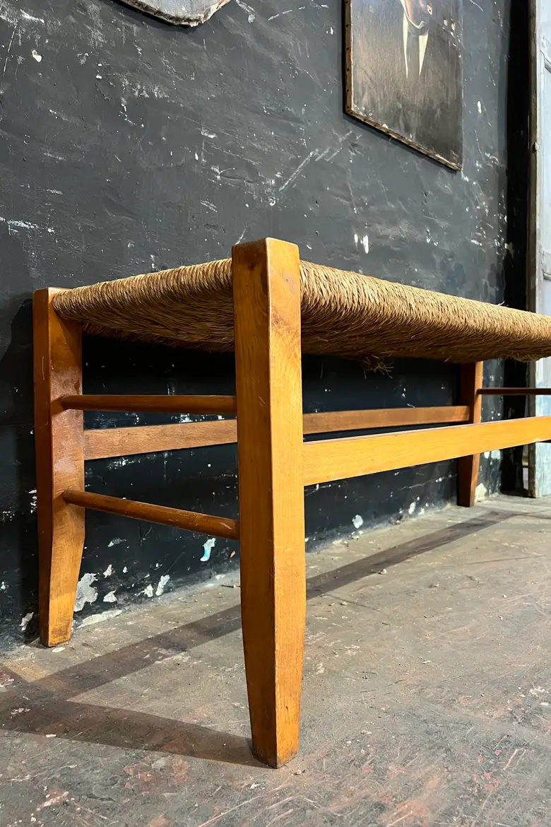 Ancien banc en paille