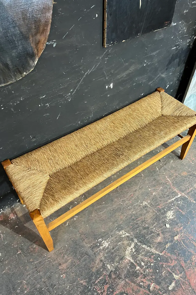 Ancien banc en paille