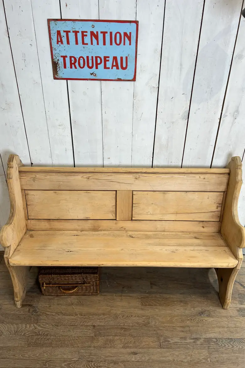 Ancien banc en sapin