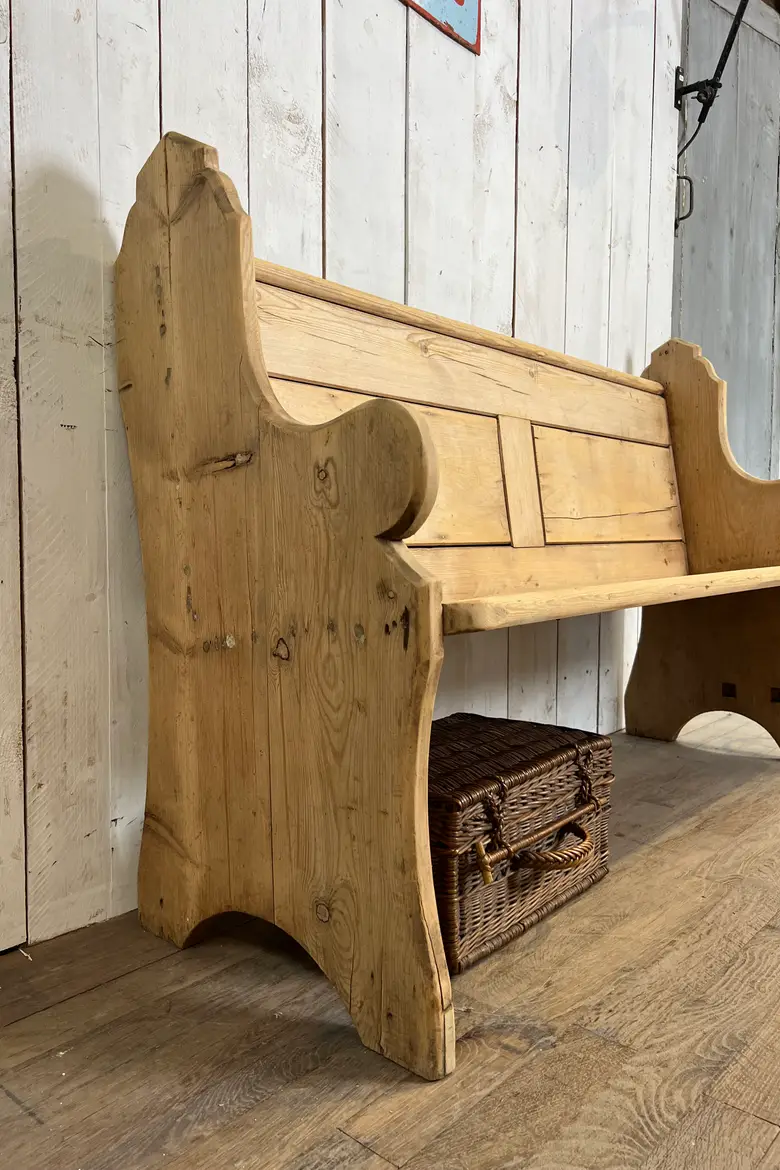 Ancien banc en sapin