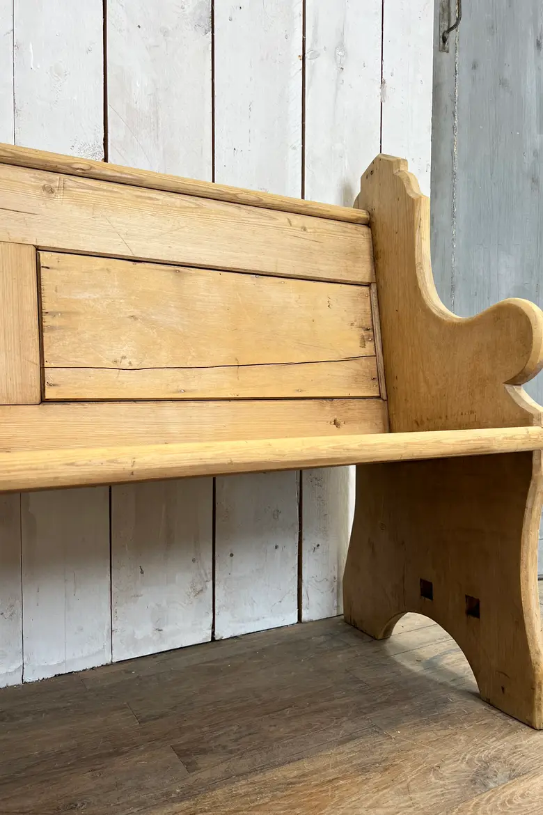 Ancien banc en sapin