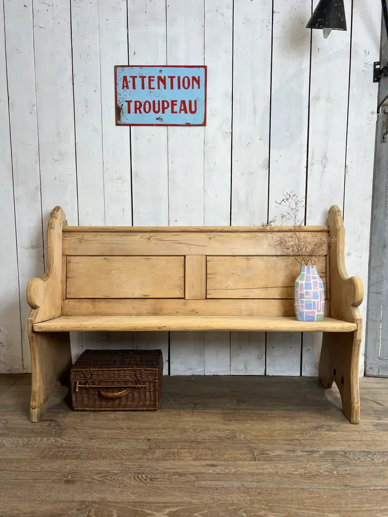 Ancien banc en sapin