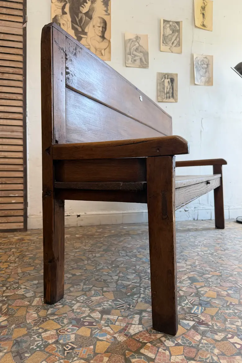Ancien banc numéroté