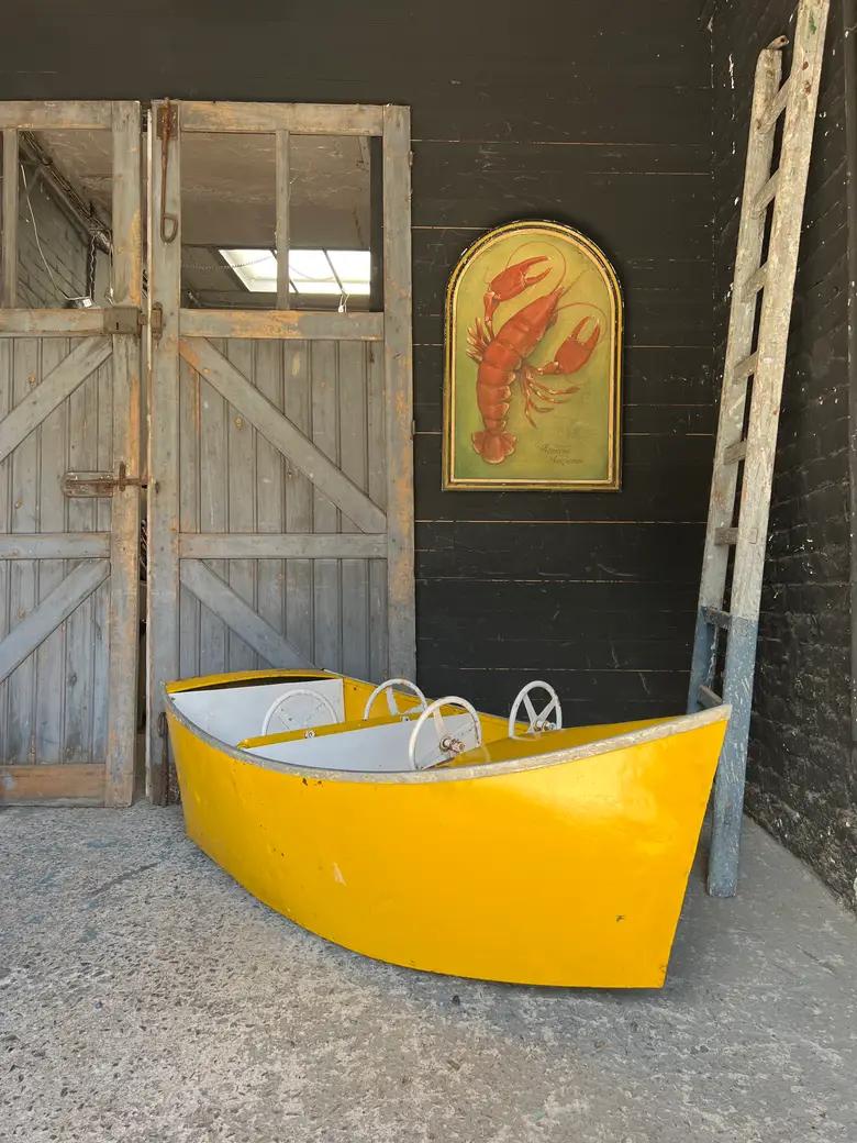 Ancien bateau de manège Années 50