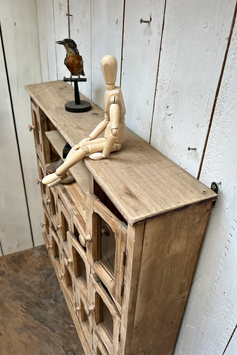 Ancien bloc de boîtes aux lettres vitrées Début XXème