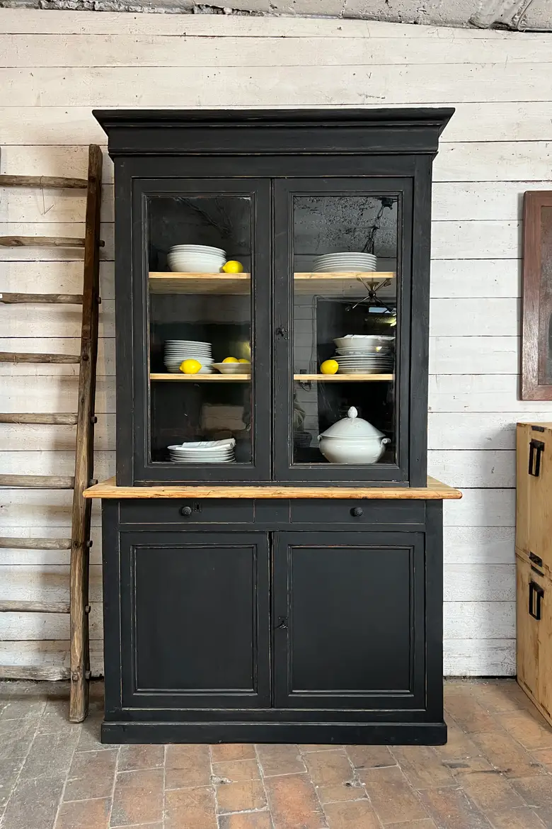 Ancien buffet deux corps