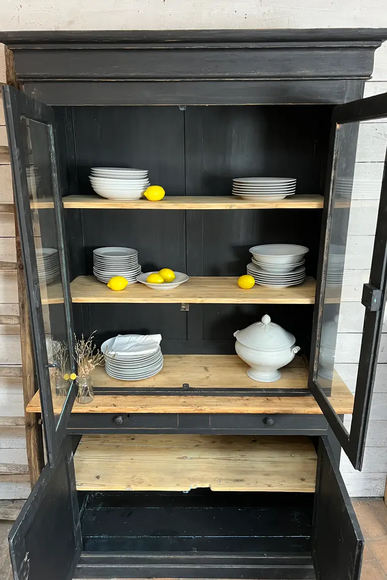 Ancien buffet deux corps