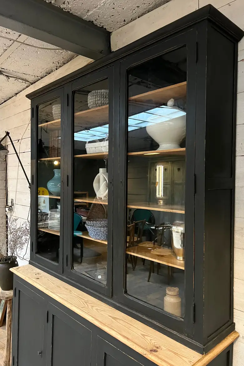 Ancien buffet deux corps d’école en sapin Début XXème