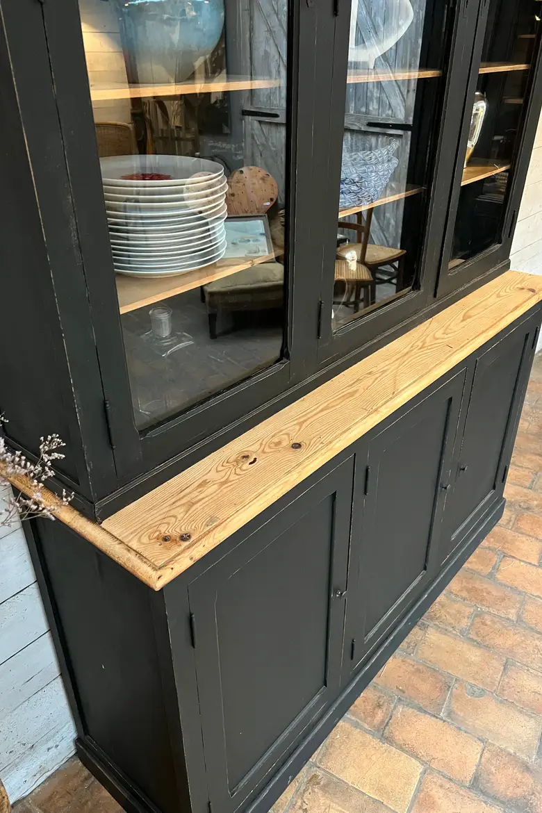 Ancien buffet deux corps d’école en sapin Début XXème