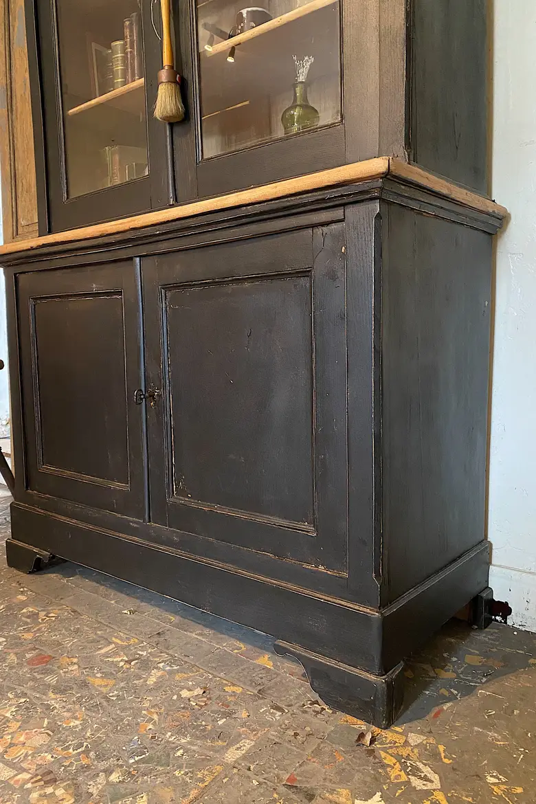 Ancien buffet deux corps en bois Début XXème