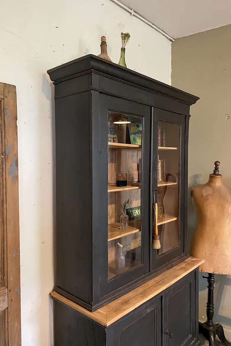 Ancien buffet deux corps en bois Début XXème