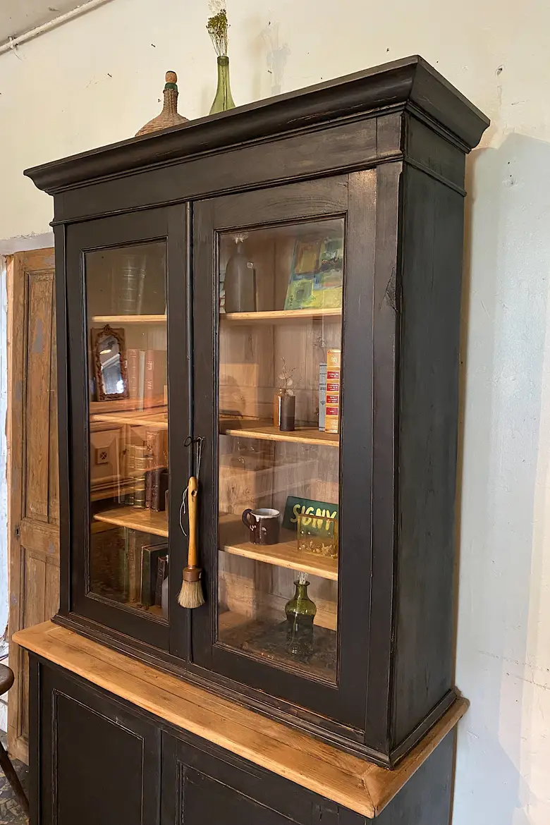 Ancien buffet deux corps en bois Début XXème