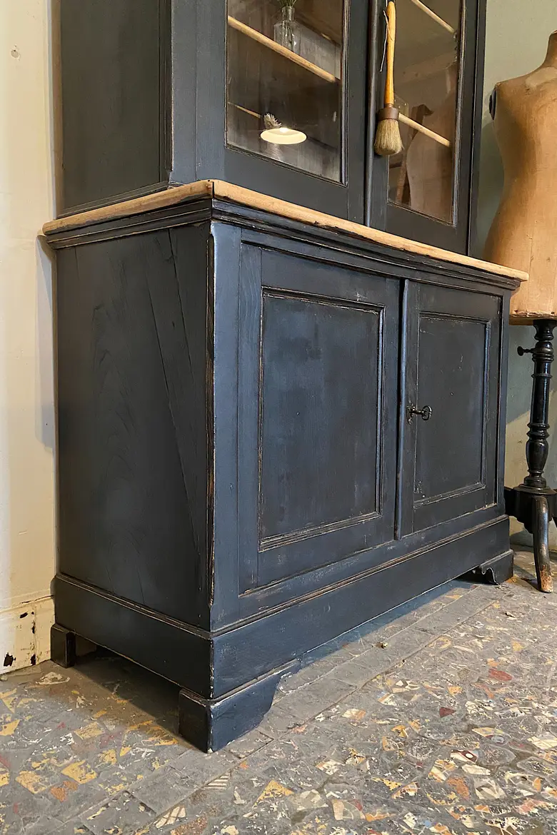 Ancien buffet deux corps en bois Début XXème