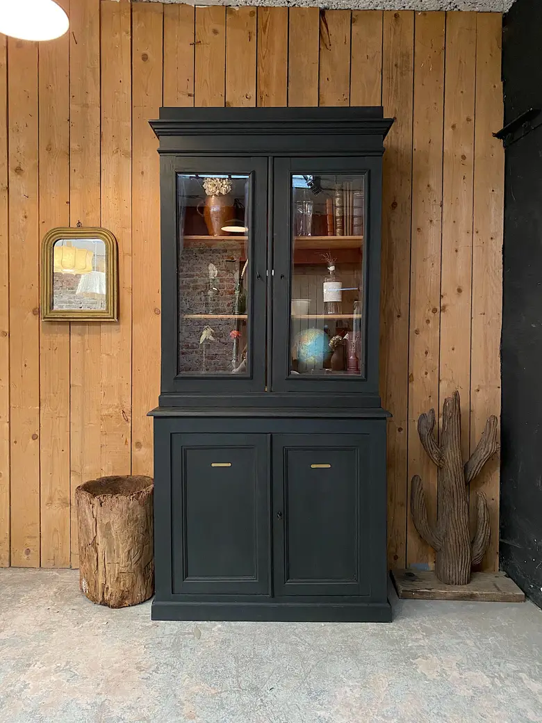Ancien buffet deux corps en chêne Début XXème