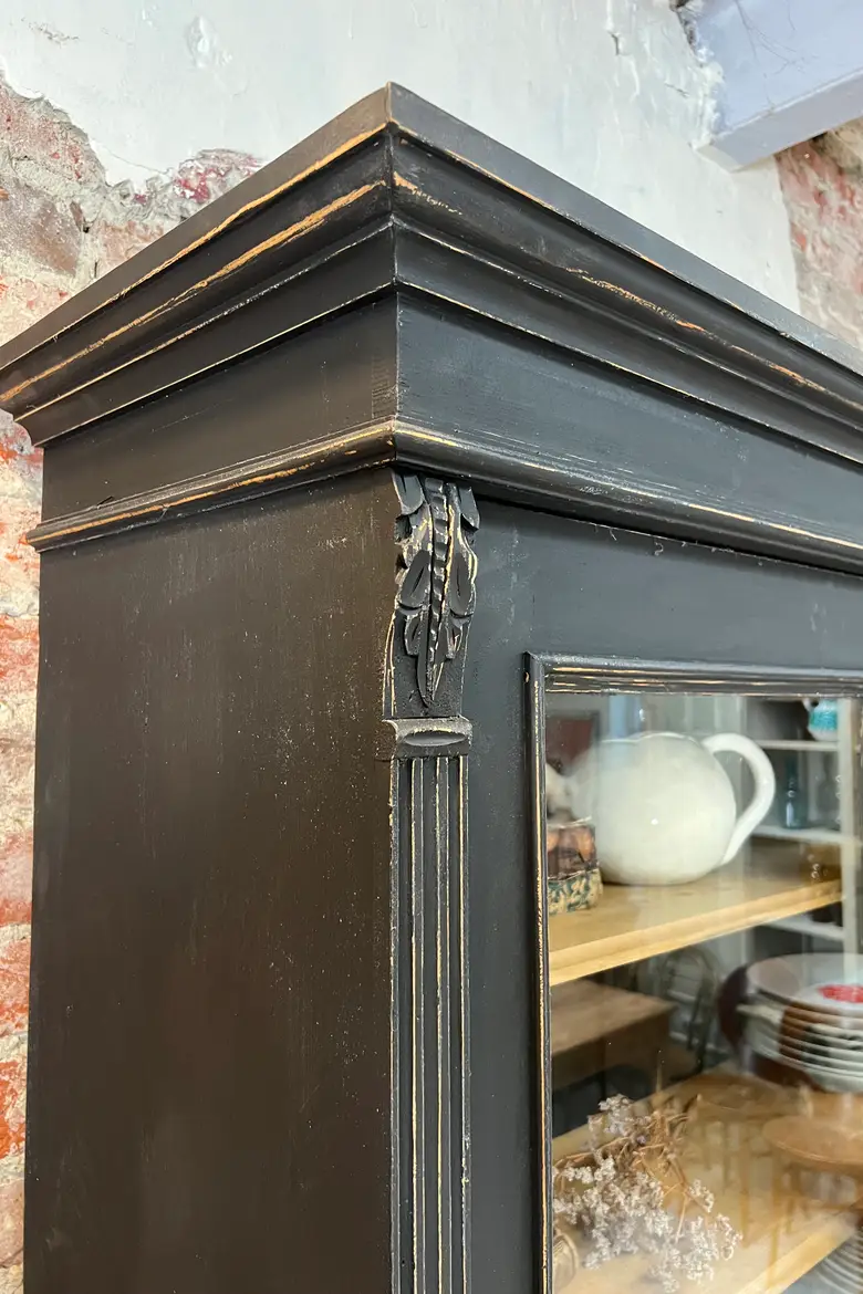 Ancien buffet deux corps en sapin