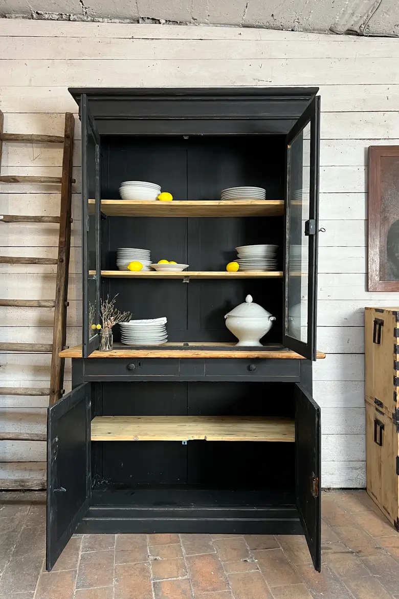 Ancien buffet deux corps