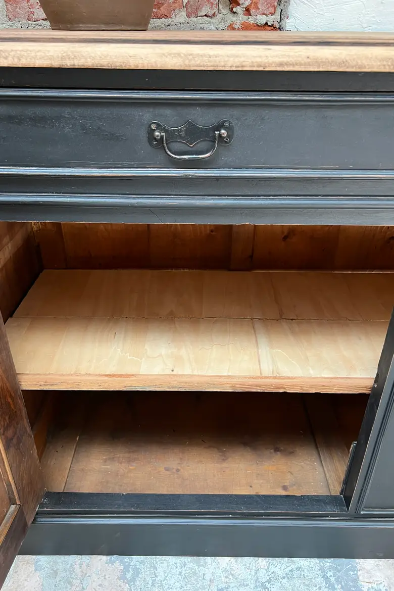 Ancien buffet en bois  Début XXème peint en noir
